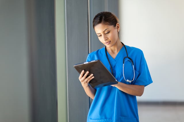 Nurses researching opportunities online